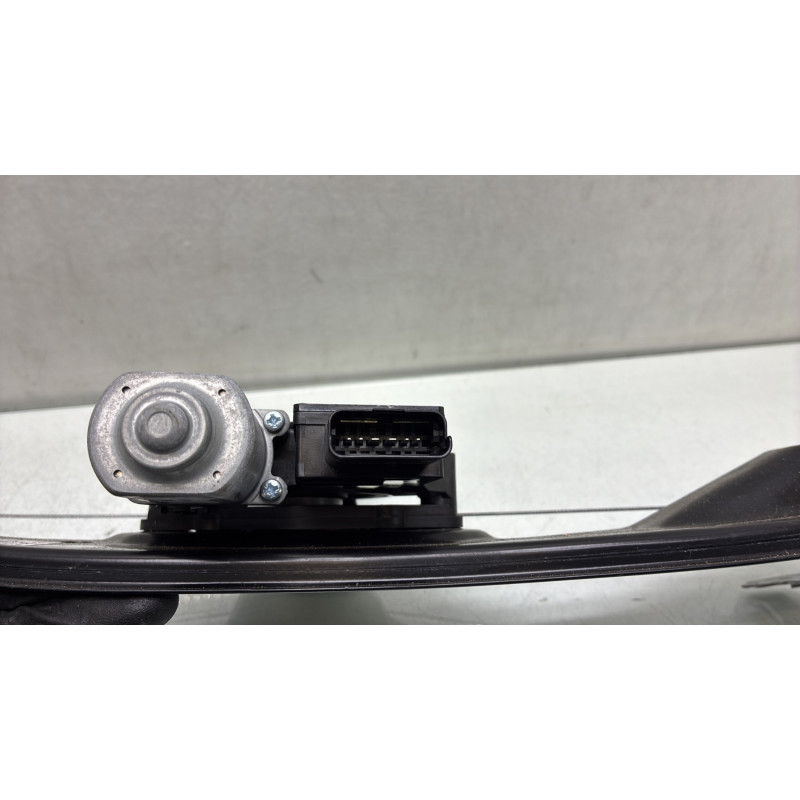 Leve vitre electrique avant gauche RENAULT KADJAR Photo n°5