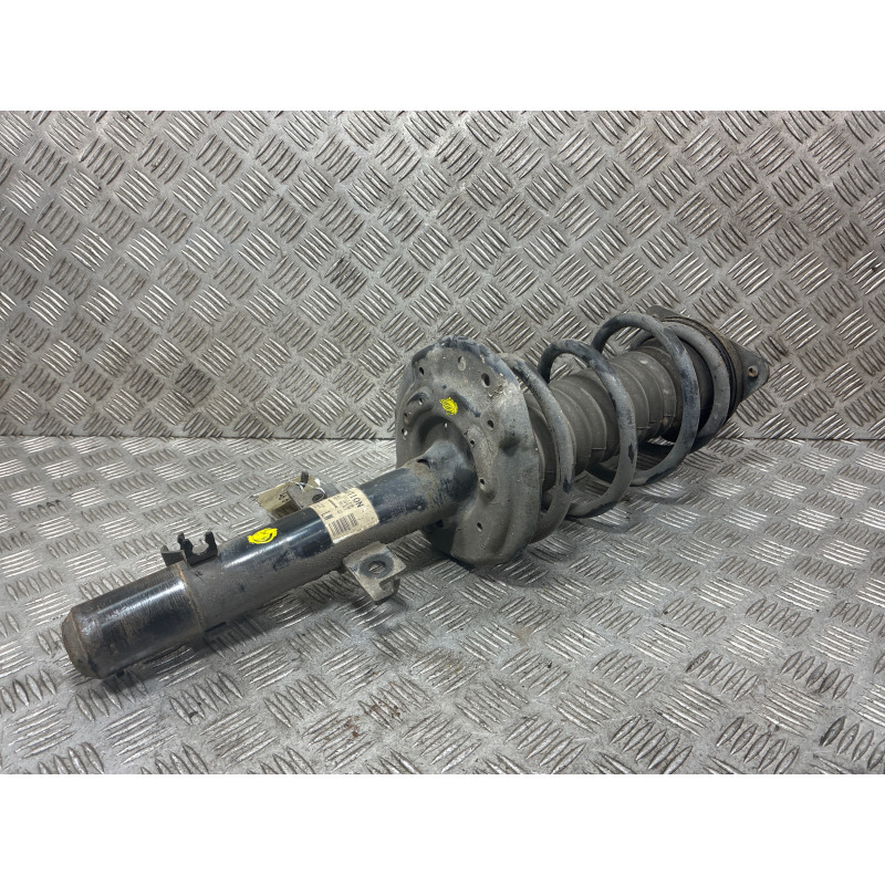Amortisseur avant gauche RENAULT KADJAR Photo n°1