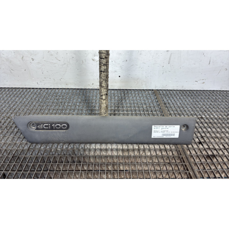 Baguette de porte avant gauche RENAULT MASTER 2 Photo n°1
