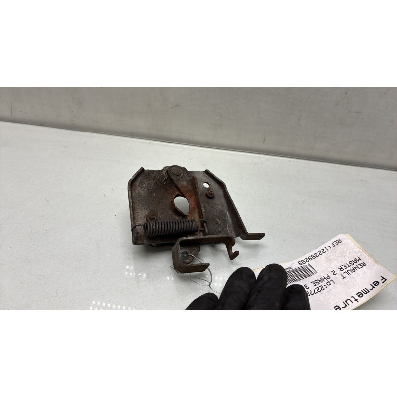 Fermeture de capot RENAULT MASTER 2 Photo n°3