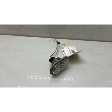 Repetiteur clignotant avant droit (Feux) RENAULT MASTER 2 Photo n°1