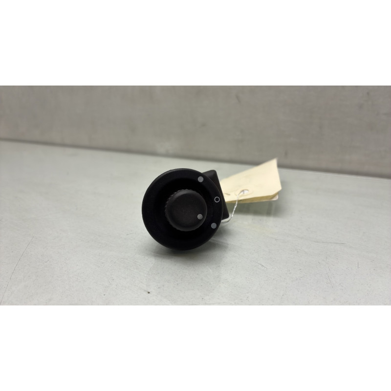 Commande retroviseurs RENAULT MASTER 2 Photo n°1