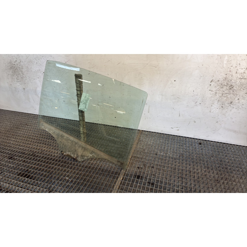 Vitre arriere droit DACIA LOGAN 2 Photo n°3