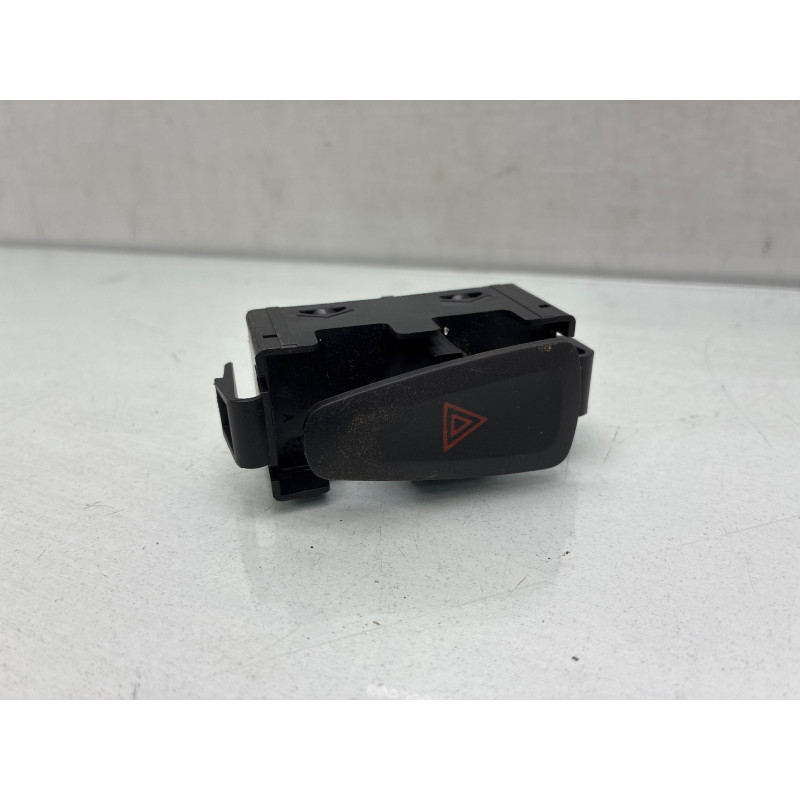 Bouton de warning DACIA LOGAN 2 Photo n°1