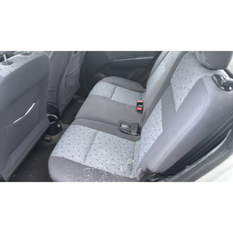 Pare choc arriere HYUNDAI GETZ Photo n°20