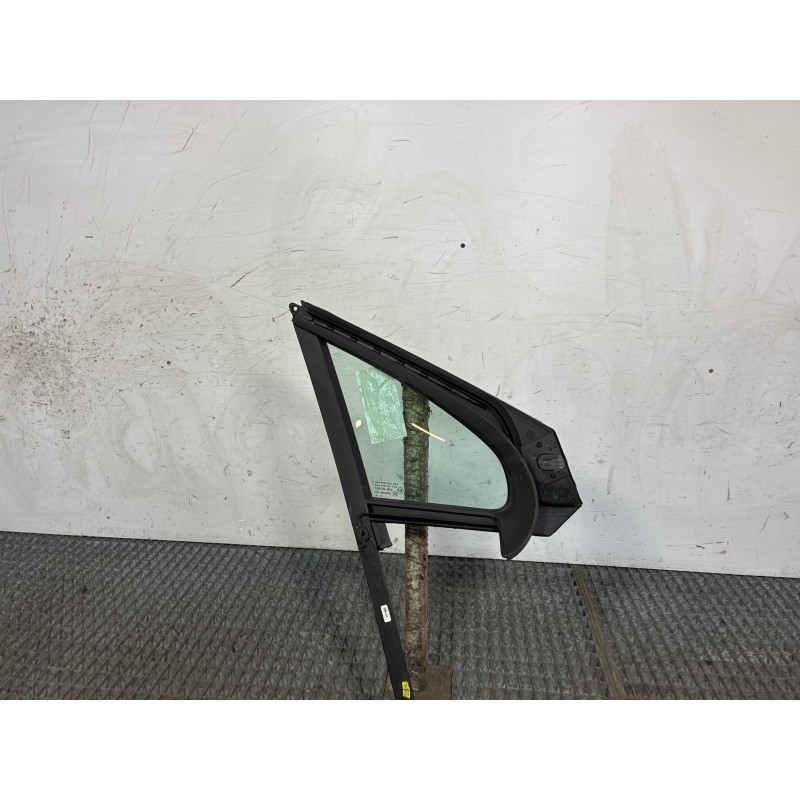 Custode avant gauche (porte) PEUGEOT 208 1 Photo n°3
