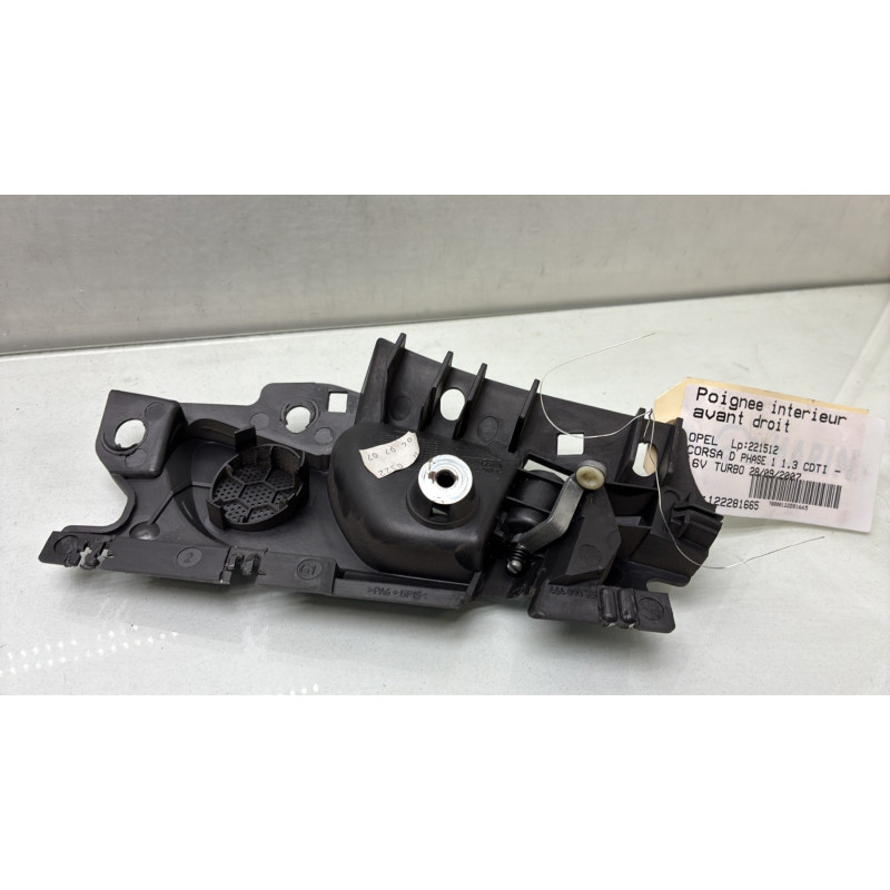 Poignee interieur avant droit OPEL CORSA D Photo n°3