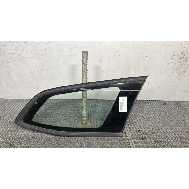 Custode arriere droit PEUGEOT 308 2 SW Photo n°1