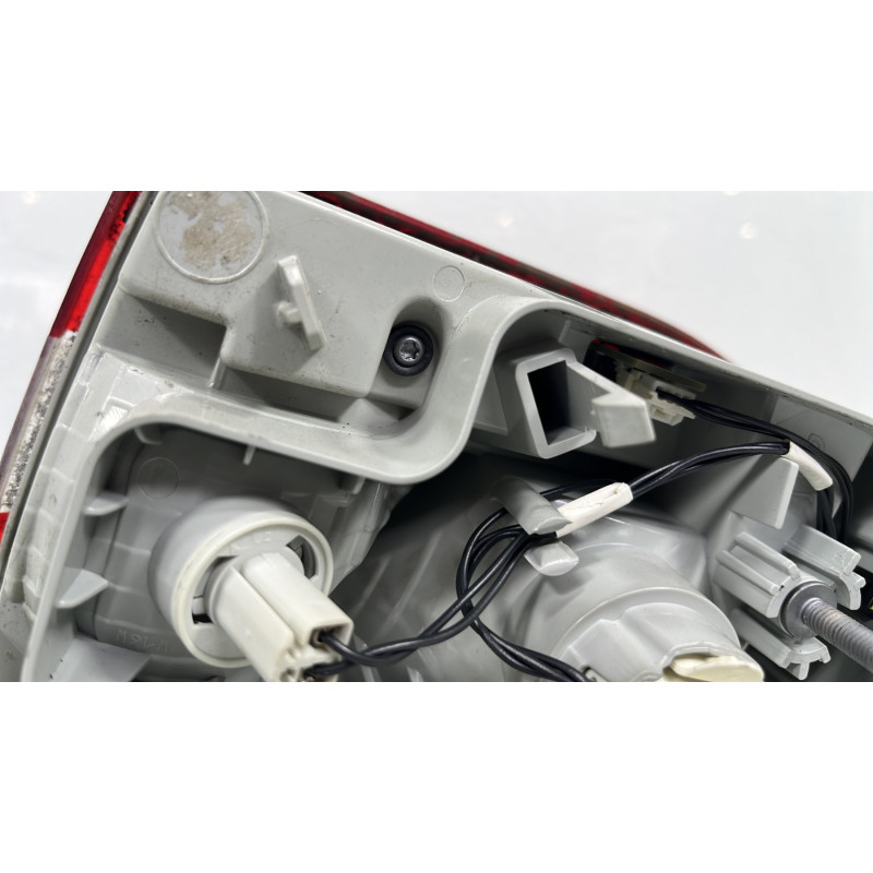 Feu arriere secondaire gauche (feux) PEUGEOT 308 2 SW Photo n°5