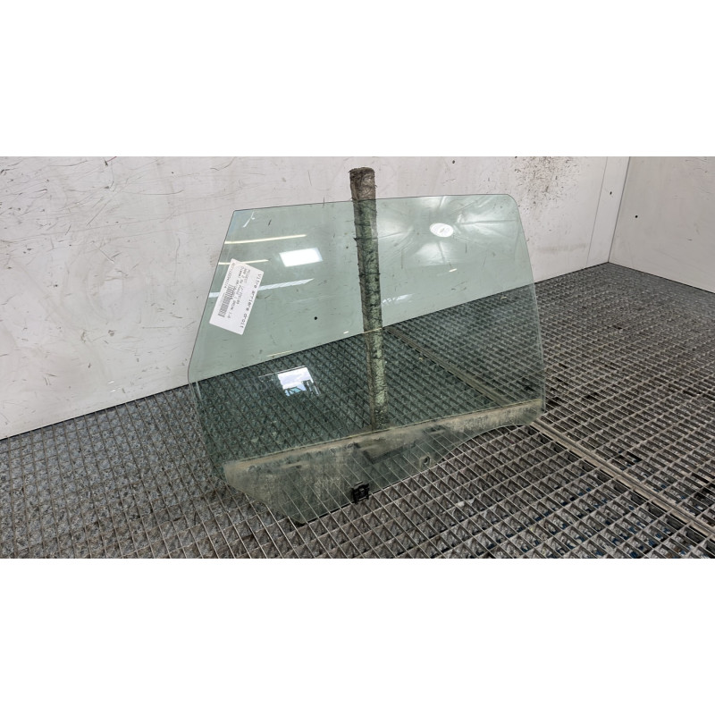 Vitre arriere droit PEUGEOT 308 2 SW Photo n°3