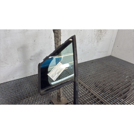 Custode avant gauche (porte) PEUGEOT 3008 1