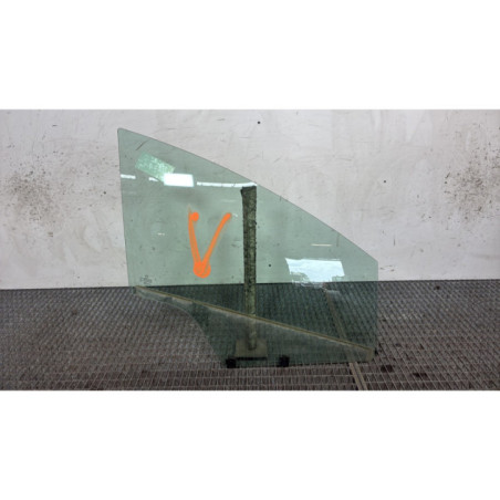 Vitre avant droit PEUGEOT 3008 1 Photo n°1