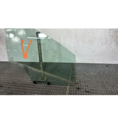 Vitre avant droit PEUGEOT 3008 1