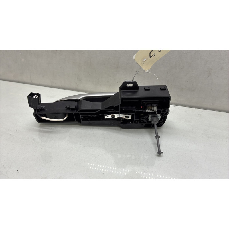 Poignee porte avant gauche RENAULT CLIO 5 Photo n°3