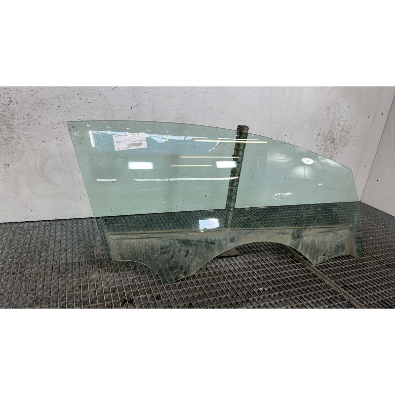 Vitre avant droit OPEL ASTRA J Photo n°3