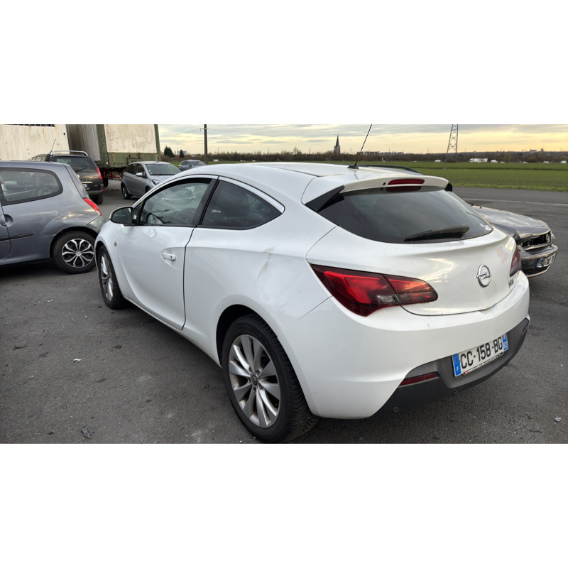 Vitre avant droit OPEL ASTRA J Photo n°8