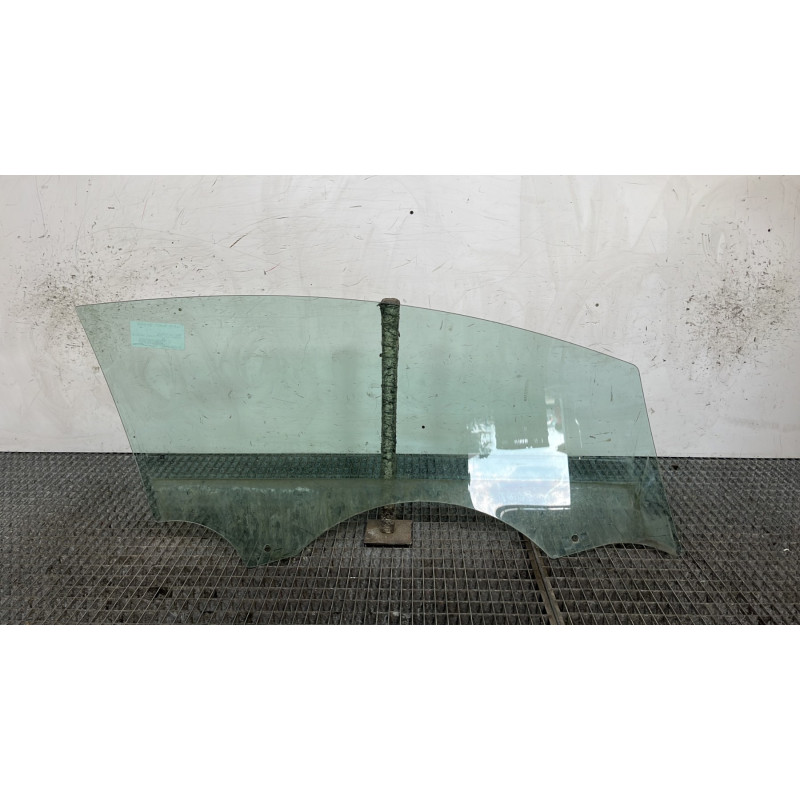 Vitre avant gauche OPEL ASTRA J Photo n°4