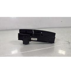 Bouton de warning OPEL ASTRA J