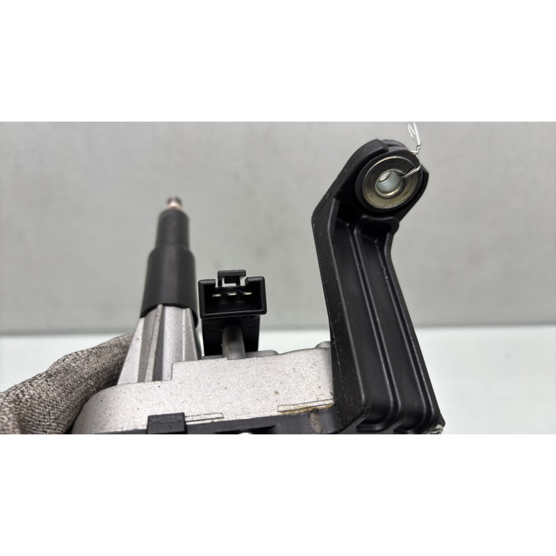 Moteur essuie glace arriere OPEL ASTRA J Photo n°4