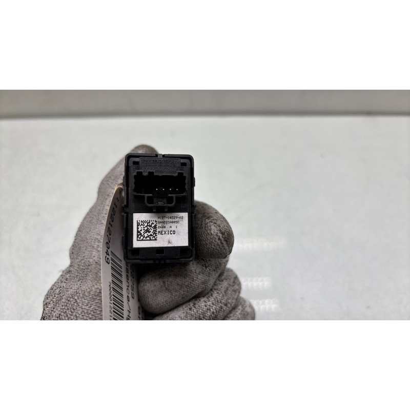 Interrupteur de leve vitre arriere gauche FORD PUMA 2 Photo n°4
