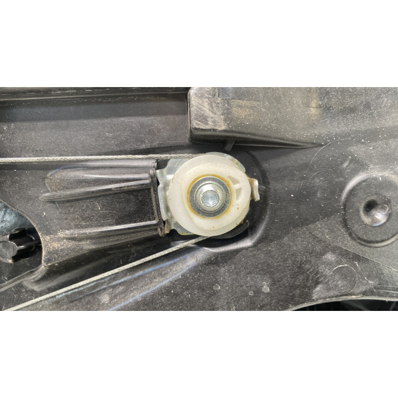 Leve vitre electrique arriere gauche FORD PUMA 2 Photo n°8