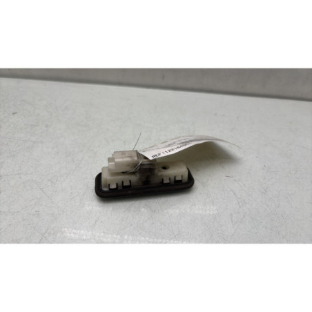 Bouton de coffre PEUGEOT 3008 1