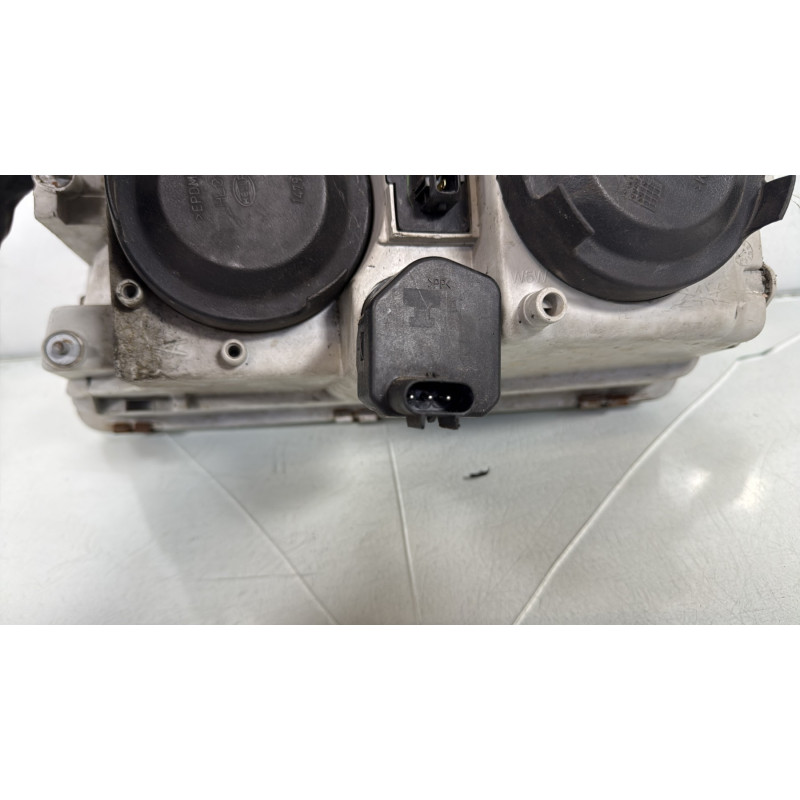 Optique avant principal droit (feux)(phare) VOLVO V 40 1 Photo n°4