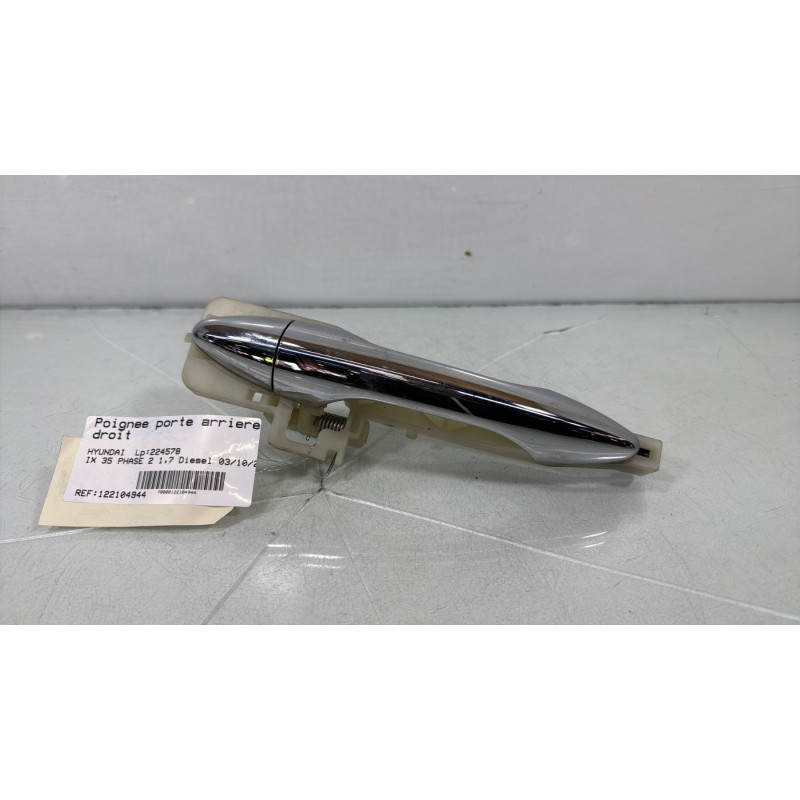 Poignee porte arriere droit HYUNDAI IX 35 Photo n°1