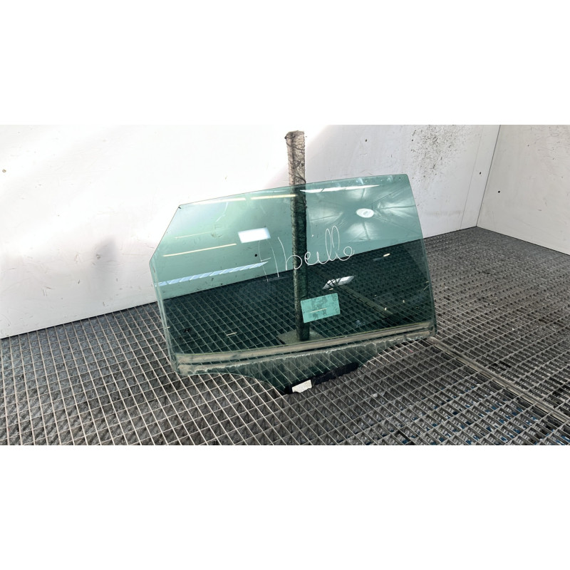 Vitre arriere droit HYUNDAI IX 35 Photo n°2