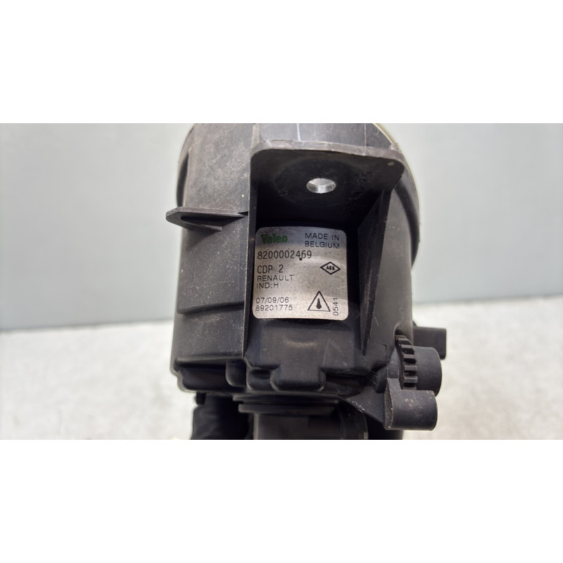 Anti brouillard gauche (feux) RENAULT CLIO 3 Photo n°4