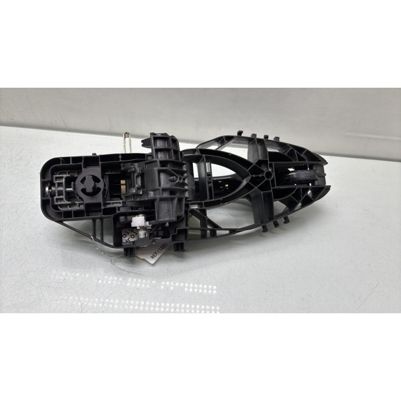 Poignee porte avant droit FORD PUMA 2 Photo n°4