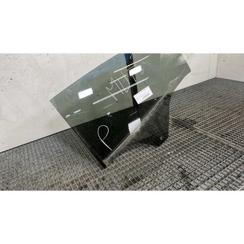 Vitre arriere gauche FORD PUMA 2 Photo n°2