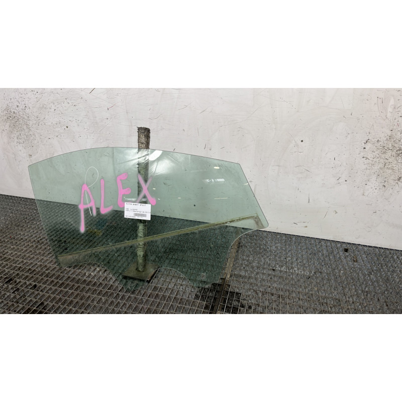 Vitre avant droit FORD PUMA 2 Photo n°2
