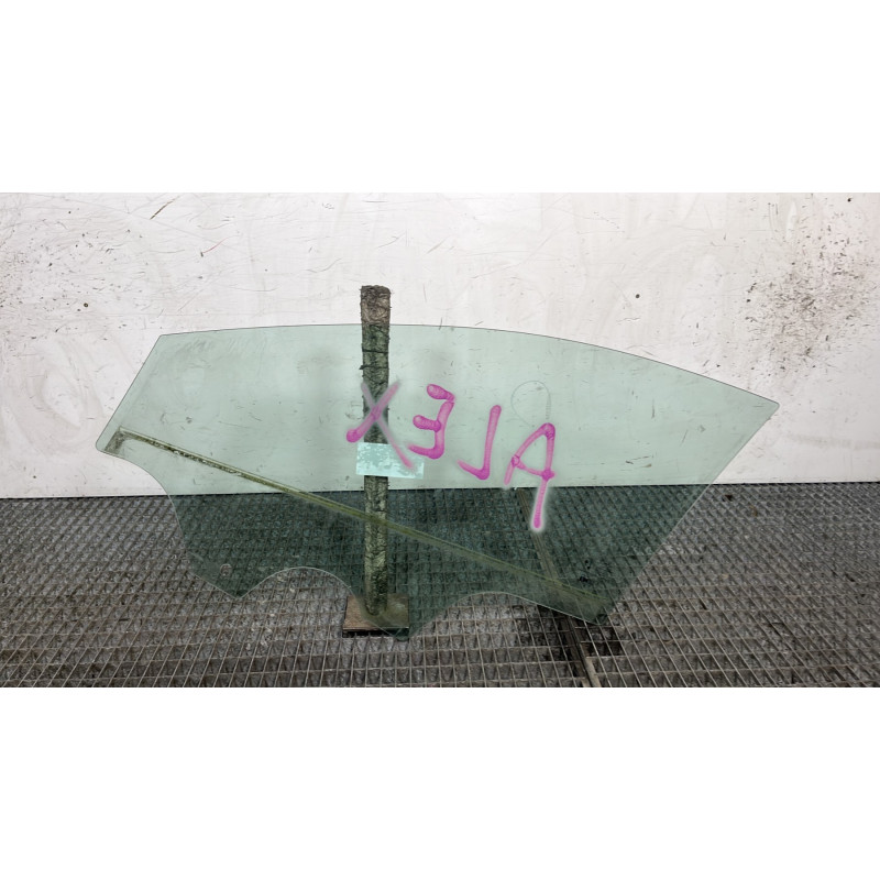 Vitre avant droit FORD PUMA 2 Photo n°4