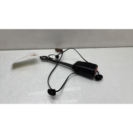 Attache ceinture avant droit FORD PUMA 2