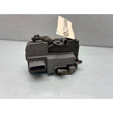 Serrure avant gauche PEUGEOT 306