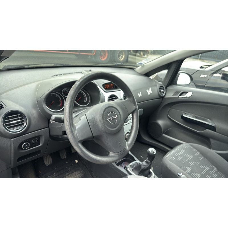 Ceinture avant gauche OPEL CORSA D Photo n°20