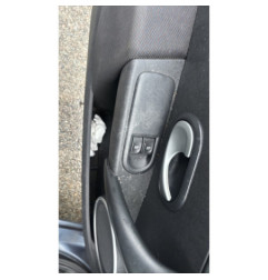 Vase de lave glace RENAULT CLIO 3