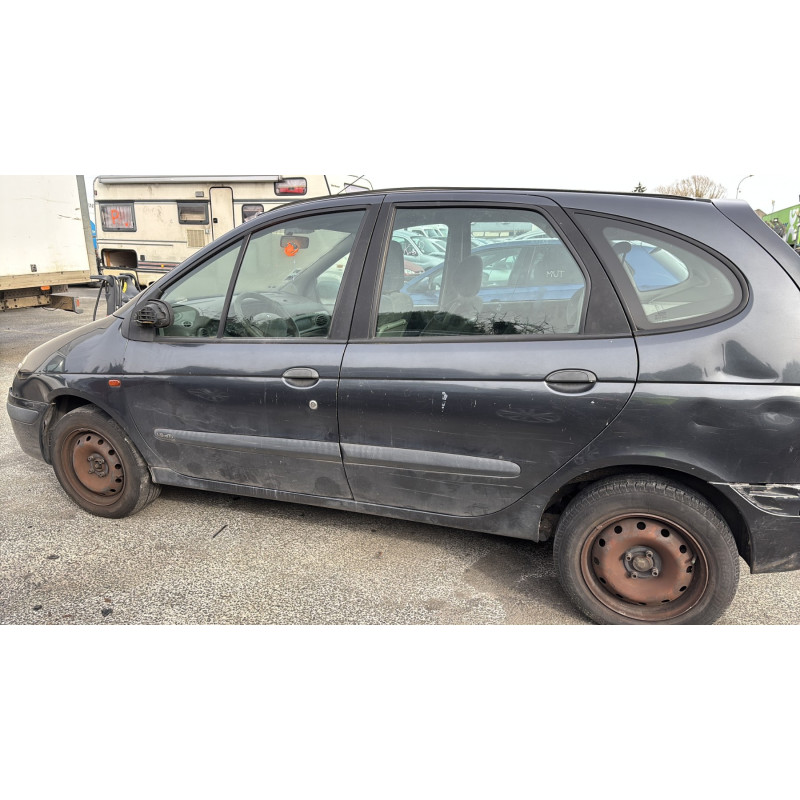 Anti brouillard gauche (feux) RENAULT SCENIC 1 Photo n°11