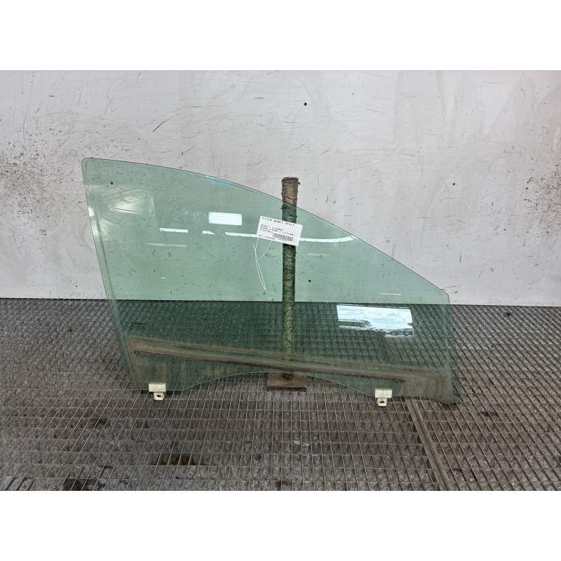 Vitre avant droit RENAULT MEGANE 3 Photo n°1