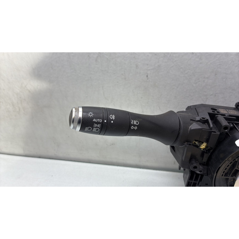 Com (Bloc Contacteur Tournant+Commodo Essuie Glace+Commodo Phare) RENAULT CLIO 5 Photo n°2
