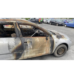 Optique avant principal gauche (feux)(phare) MAZDA 3 1