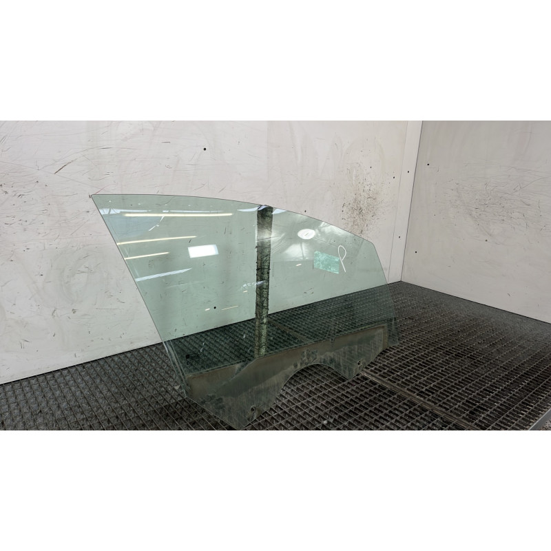 Vitre avant droit OPEL ASTRA J Photo n°3