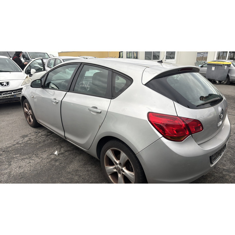 Feu arriere secondaire gauche (feux) OPEL ASTRA J Photo n°20