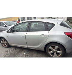 Crochet de remorquage OPEL ASTRA J