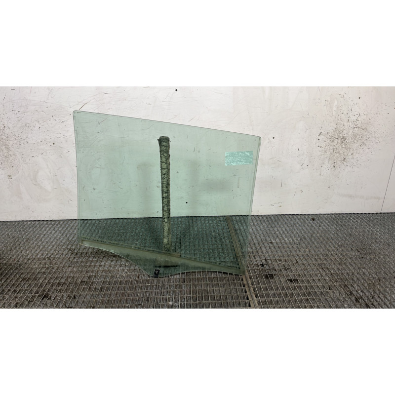 Vitre arriere gauche CITROEN C4 GRAND PICASSO 1 Photo n°4