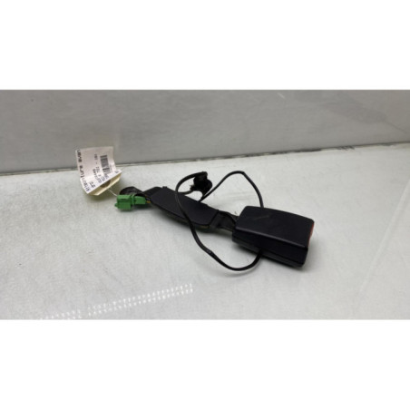 Attache ceinture avant droit VOLKSWAGEN POLO 5 Photo n°1