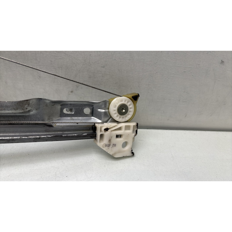 Leve vitre electrique arriere gauche CITROEN C4 GRAND PICASSO 1 Photo n°2