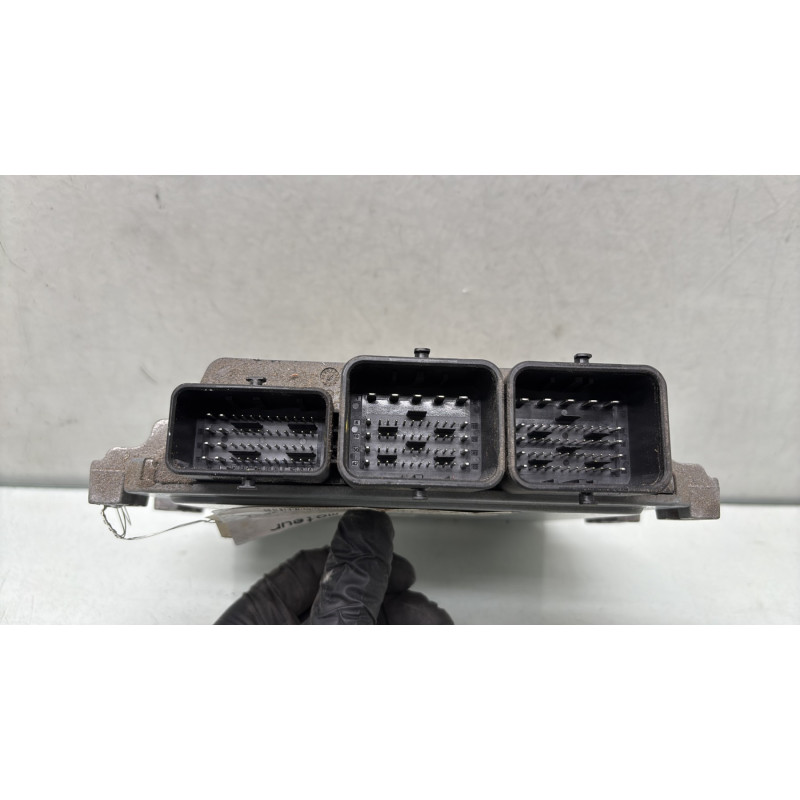 Calculateur moteur CITROEN C4 GRAND PICASSO 1 Photo n°3