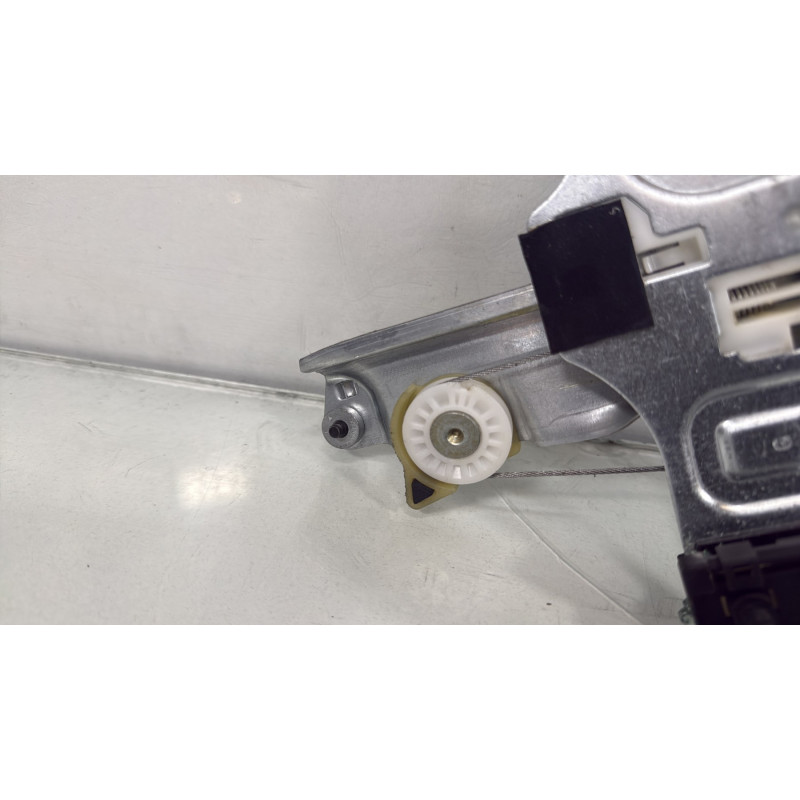 Leve vitre electrique arriere gauche CITROEN C5 2 Photo n°3